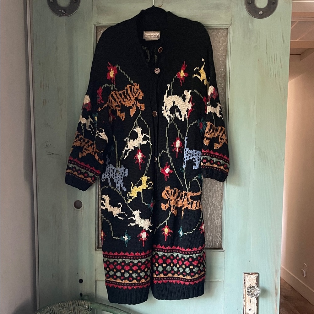 100% Shetland Wool Vintage  Animal Patterned Cardigan